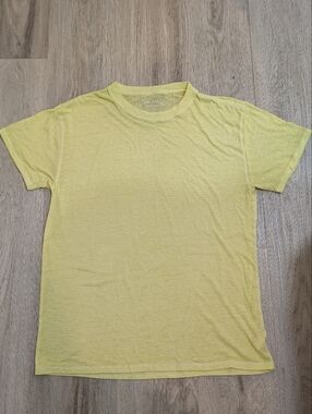 Aeropostale Yellow Loose Fit Tee Women’s Size Large Casual Basic Soft T‑Shirt